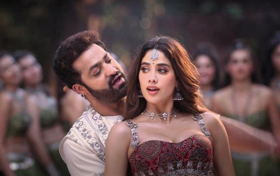 Devara: NTR, Jahnvi set the dance floor on fire with Daavudi!